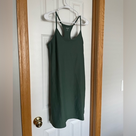 Old Navy Powersoft Go-Dry Racerback Dress Green Size Medium - Picture 4 of 9